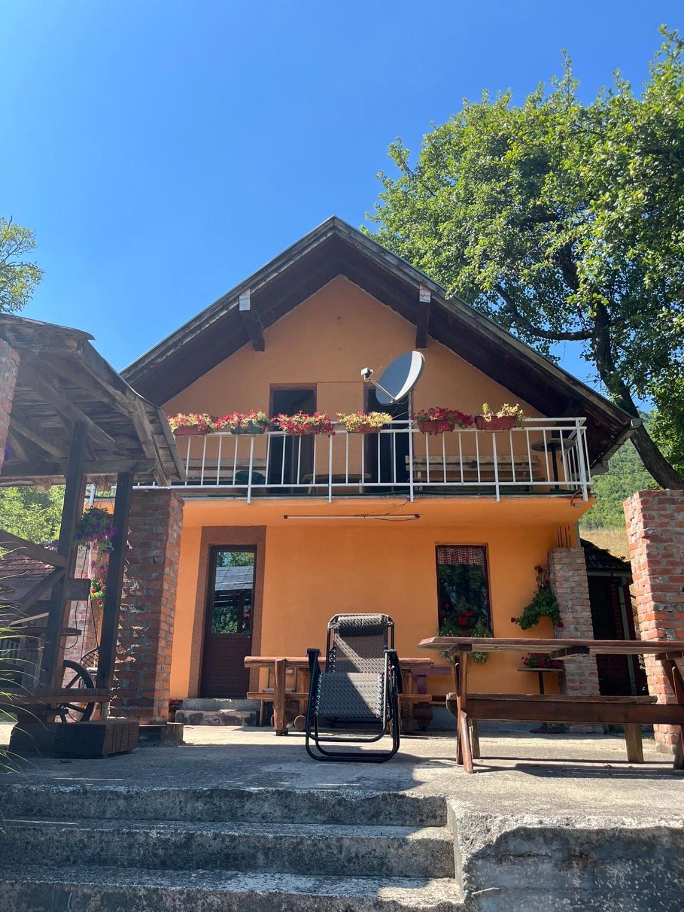 Bed And Breakfast Family Djukic Sipovo Eksteriør billede