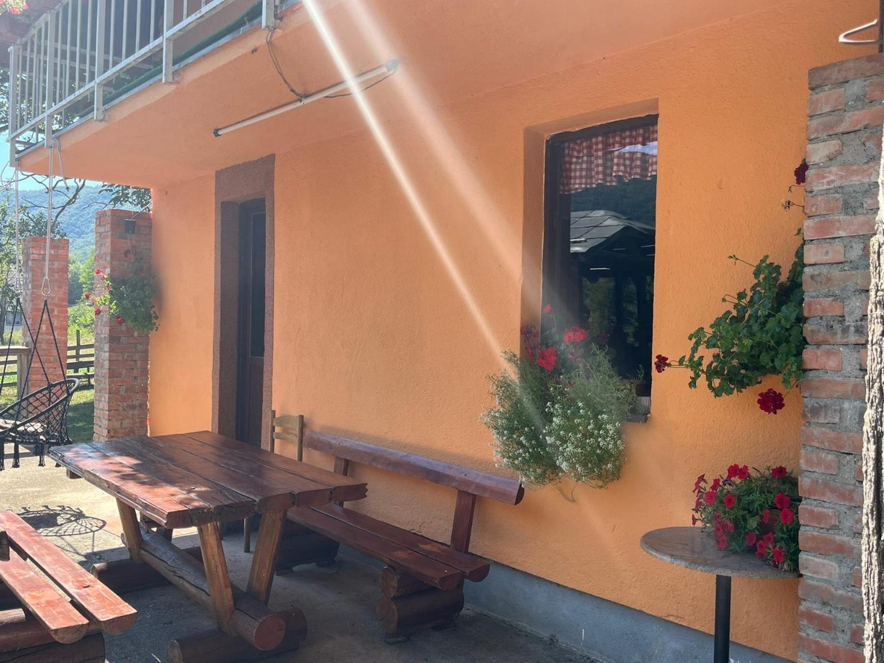 Bed And Breakfast Family Djukic Sipovo Eksteriør billede